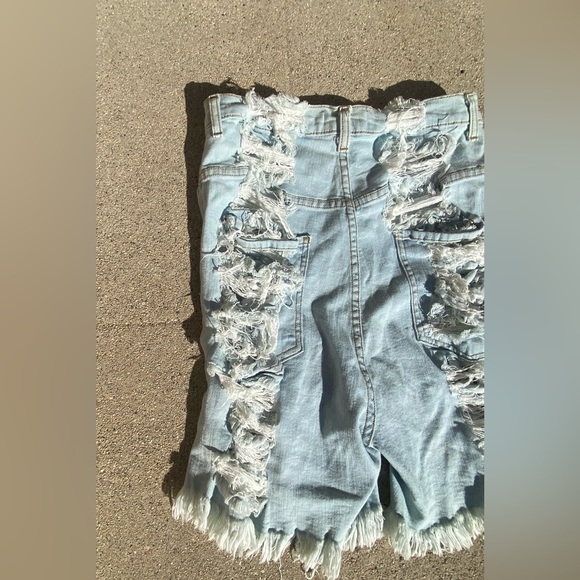 Jean shorts - Picture 7 of 9